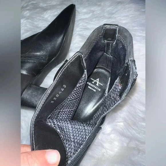 Aquatalia Black Buckle Pointed Toe Leather Booties 9.5 - Picture 7 of 7